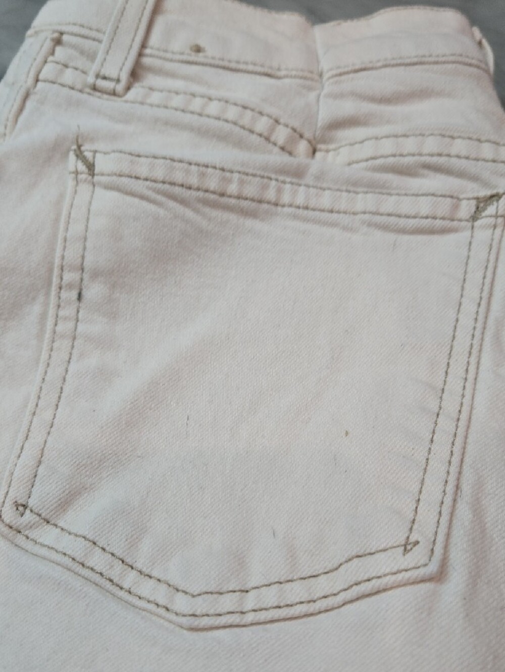 Bsides  Jeans - Picture 3 of 4